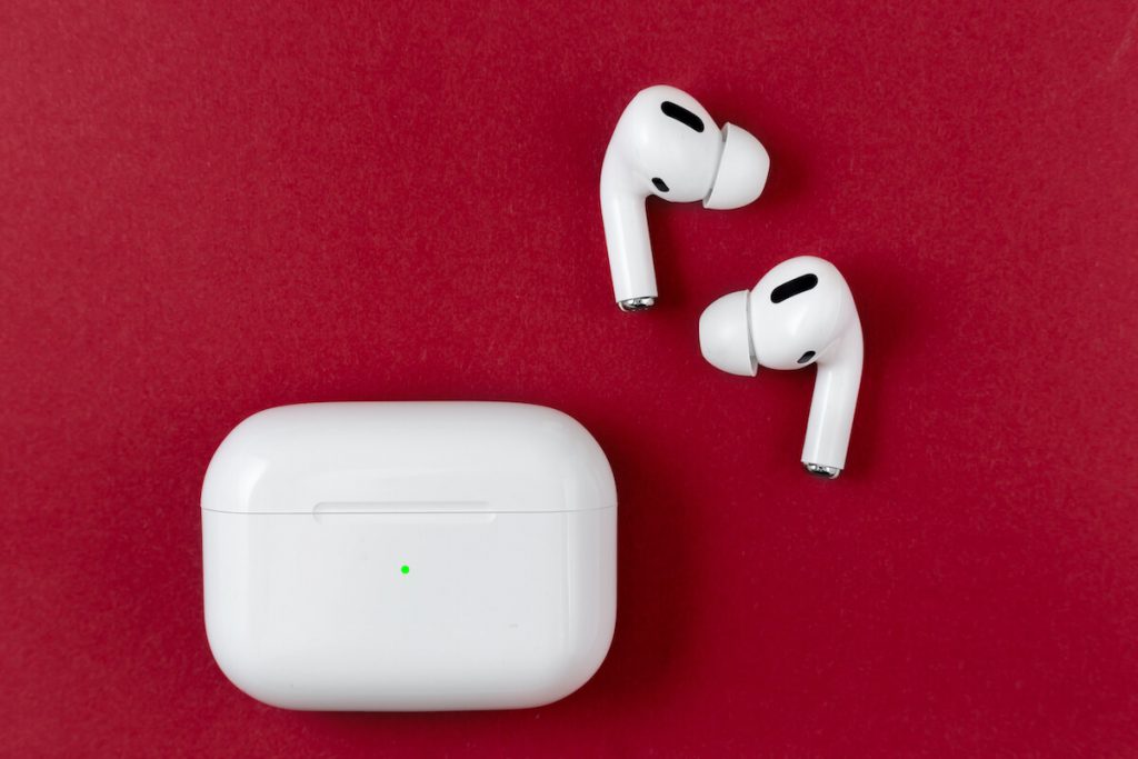How To Put Up Volume On Airpods