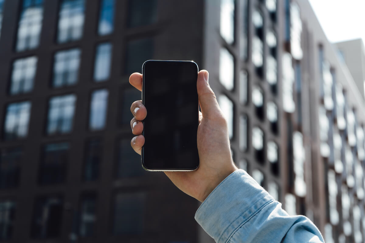 how-to-fix-apple-iphone-black-screen-of-death-issue